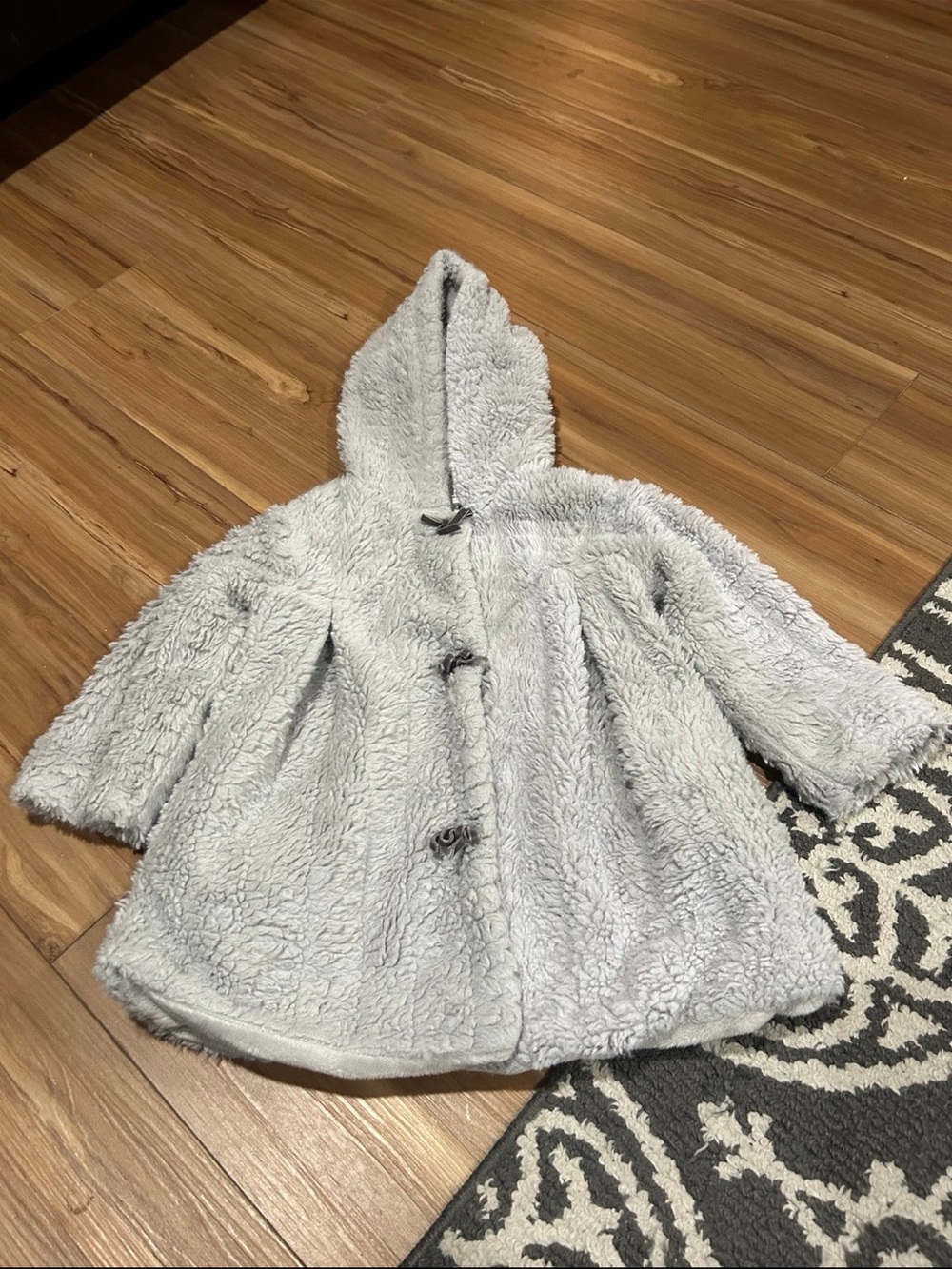 American Widgeon Cozy Hooded Faux Grey Fur Kids Coat Size 4T
